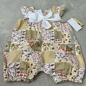 Harry & Violet Baby Girls' romper NWR
